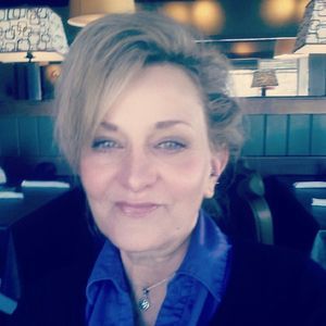 Meet your Posher, Monica